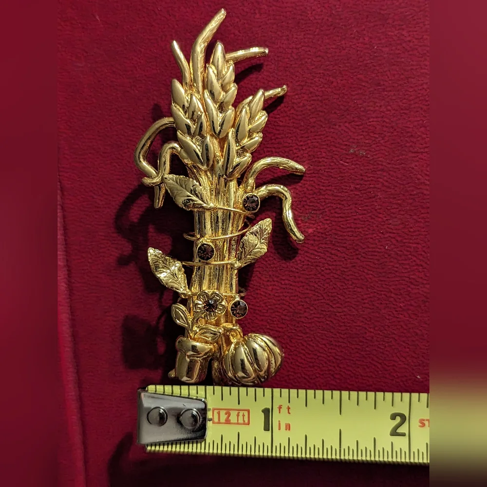 Vintage Harvest Fall Pumpkin and Straw pin brooch Costume Jewelry